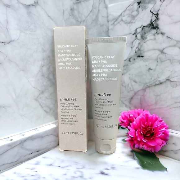 Innisfree Volcanic Clay Pore Clearing Mask for Clogged Pores and Blackheads - Picture 1 of 5